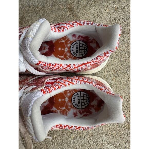 Adidas UltraBoost 5.0 DNA Cloud White Red Women's Size 9.5 Running Shoes GY3190 - Picture 8 of 9